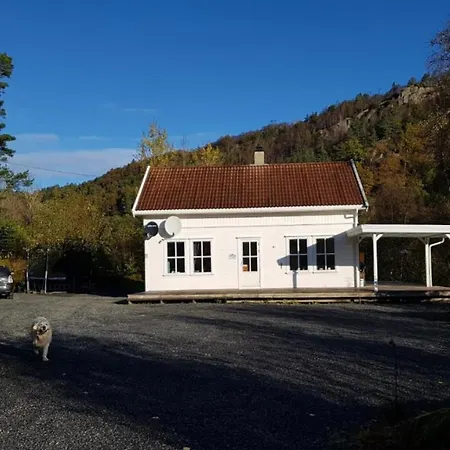 Slata, Spacious Family Near Lyngdal